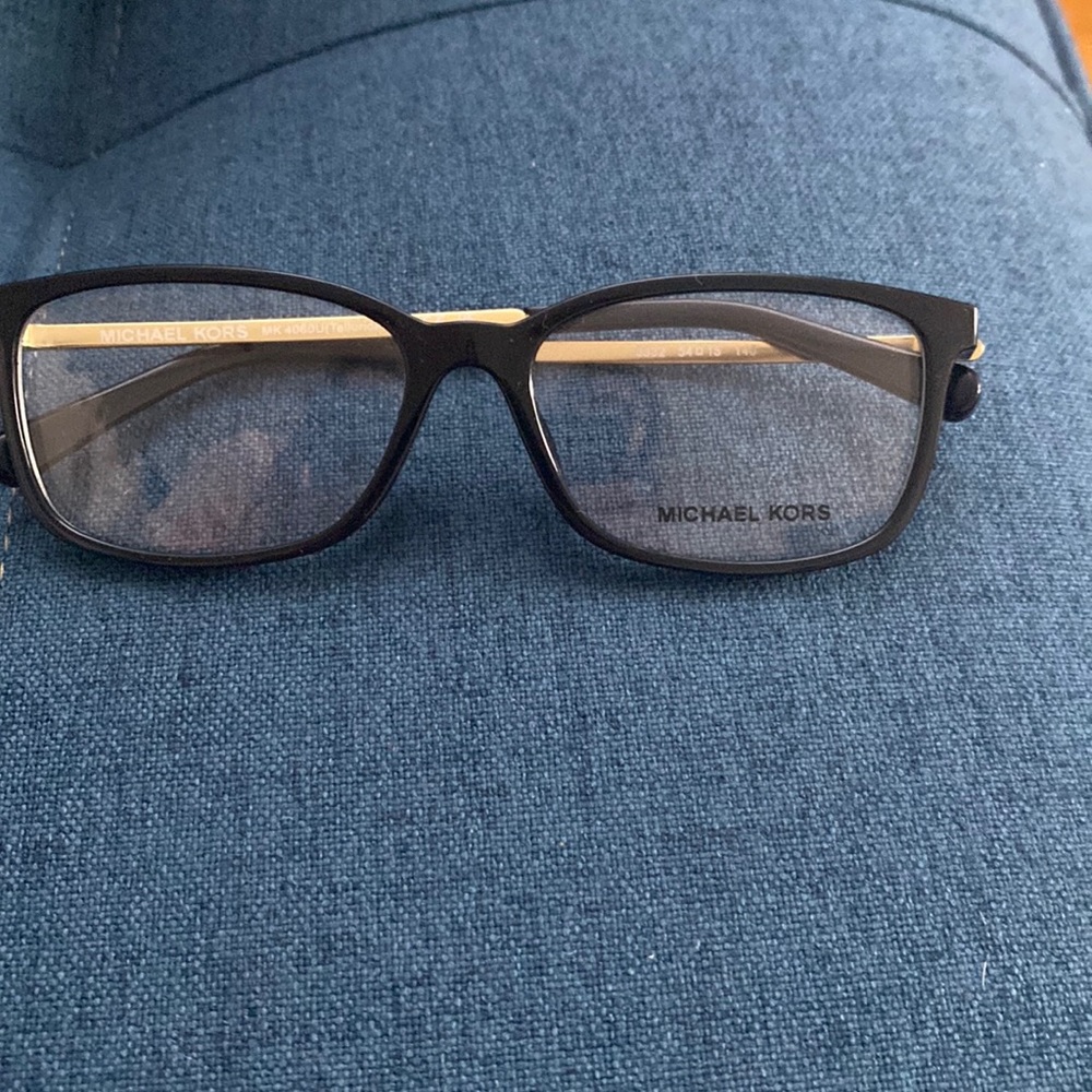 MK glasses
